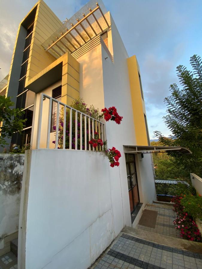 Munnar Bnb Bed & Breakfast Exterior foto