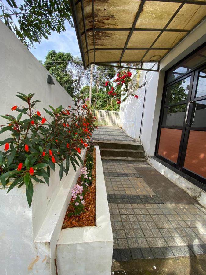 Munnar Bnb Bed & Breakfast Exterior foto