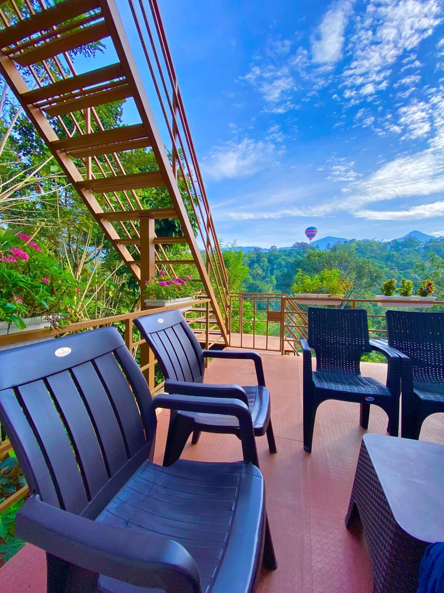 Munnar Bnb Bed & Breakfast Exterior foto